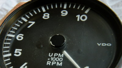 Porsche VDO 10K Mechanical Magnetic Tachometer (1:4 Drive Ratio) - Photo 9