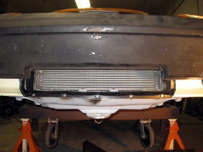 Installation - Front Oil Cooler Steel Cover, Screen & Lower Support - Photo 14