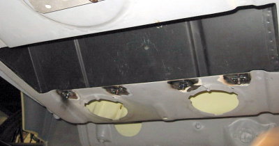 Installation - Front Oil Cooler Steel Cover, Screen & Lower Support - Photo 19