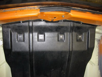 Installation - Front Oil Cooler Steel Cover, Screen & Lower Support - Photo 6