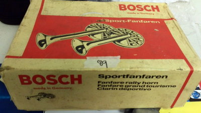 BOSCH Sport-Fanfaren Dual Tone 6v Electric Horns NOS - Photo 1