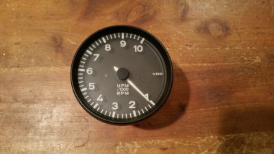 VDO 10K Mechanical Tachometer (Magnetic Movement) - Photo 1