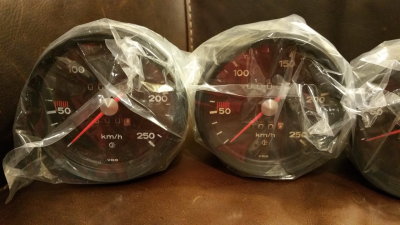 Early Euro 911 Porsche VDO OEM Gauges Restored - Photo 2