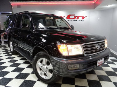 2005 Toyota Land Cruiser Black / 150K Miles - Asking $17,995