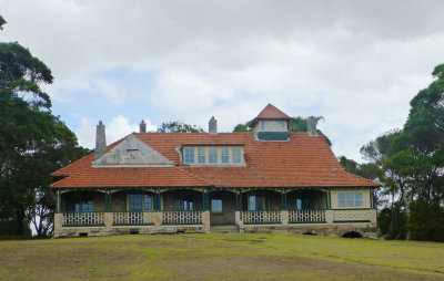 Unoccupied building on Goat Island