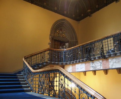 1211: Stairs to the Hunterian Museum