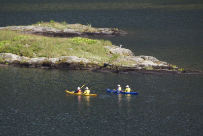 1504: Paddlers on  Loch Coruisk