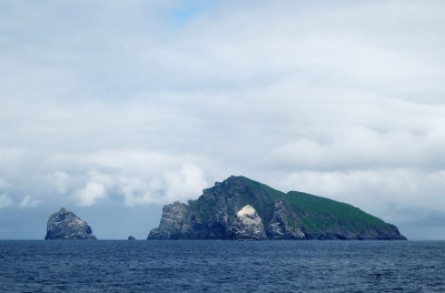 719 Stac an Armin, Boreray, Stac Lee.