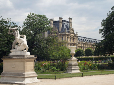 2576: Paris Sculpture and Architecture 