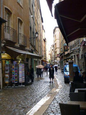 0368: Old Lyon, raining  2