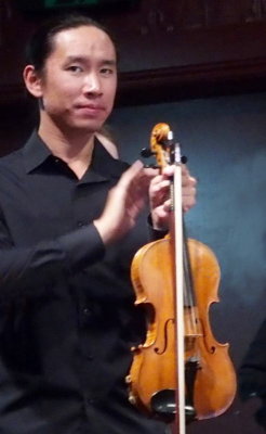 A modest violinist