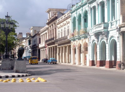 1369: Restored buildings in Havana