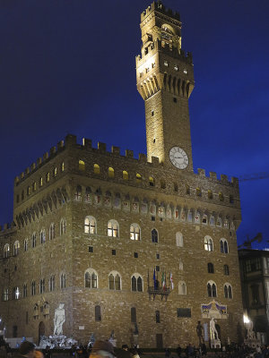 IMG_6089 Palazzo Vecchio at night.jpg