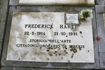 IMG_4333 Frederick Hartt Memorial in cemetery of San Miniato al Monte, Florence.jpg