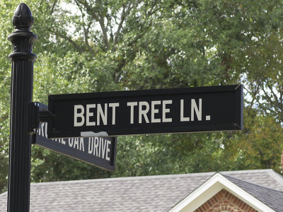 IMG_0089 Bent Tree sign.jpg