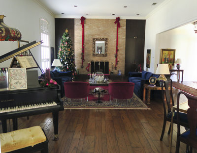 IMG_0650  Living Room ready for Christmas.jpg