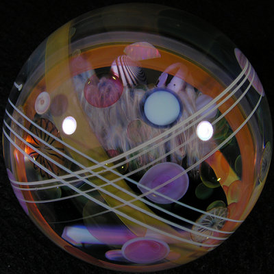 James and Mike both proceeded to decorate the layers with their signature dot styles.