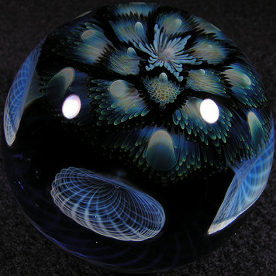 The cab by Mark featuring fumed and patterned dot work is INTENSE, so nice!