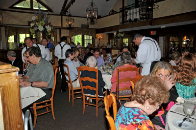 DSC_0032a_med.jpg