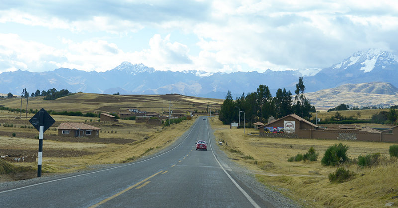 on road to Ollantaytambo near Chinchero. Peru 