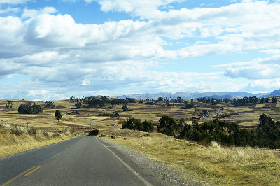Road between Chinchero and Urubamba . Peru