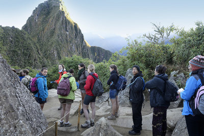 Wait to enter the Huayna Picchu