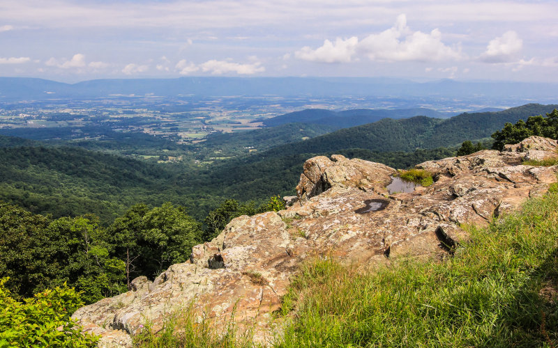 View of the valley from Franklin Cliffs in Shenandoah National Park