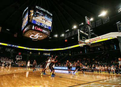 Yellow Jackets and Eagles play in the Hank McCamish Pavilion