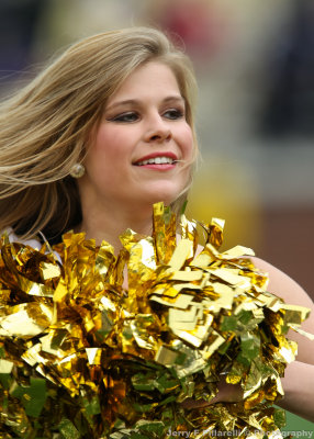 Yellow Jackets Dance team member performs on the sidelines
