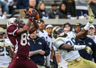 Bulldogs WR Demairo Ross makes a catch late in the game