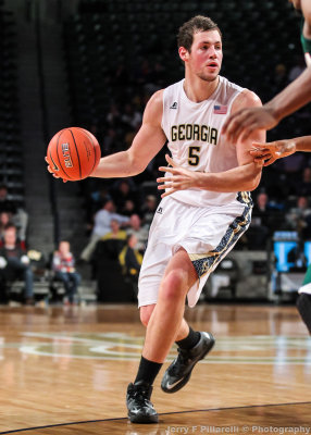 Jackets C Miller looks to pass