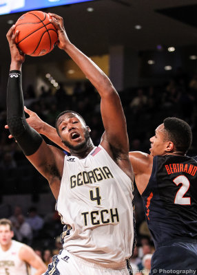 Georgia Tech F Robert Carter Jr. grabs a rebound from Illinois G Bertrand