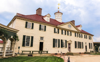 Front view of Mount Vernon