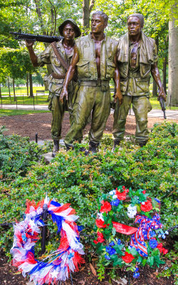 Vietnam Veterans Memorial statue in Washington DC