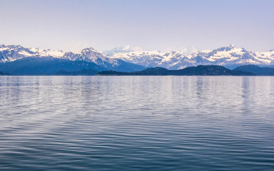 Serenely beautiful mountains in Glacier Bay National Park