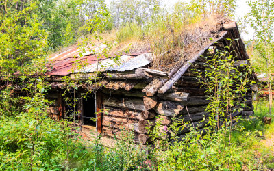 An abandoned home in Old Bettles Alaska