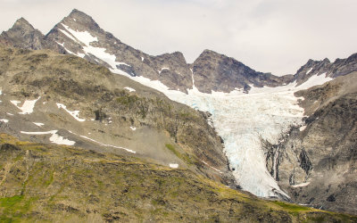 A Glacier near Thompson Pass along the Richardson Highway