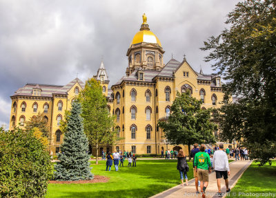 Golden Dome of the Notre Dame University Administration Building