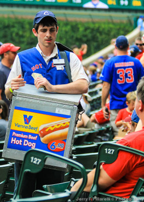 A Wrigley Field hot dog vendor at work