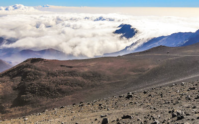 View along the Keonehe’ehe’e (Sliding Sands) Trail in Haleakala National Park