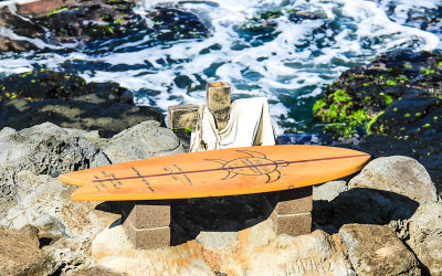 Surfer memorial on the rocks in Hookipa Beach Park along the Road to Hana