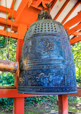 Bell at the Byodo Temple on Oahu