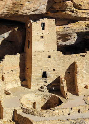 A square tower at the Cliff Palace in Mesa Verde National Park