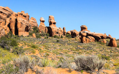 Rock formations along the Devils Garden Trail in Arches National Park