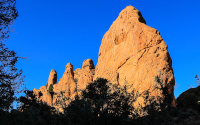 North Gateway Rock in the early morning sun in the Garden of the Gods