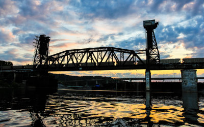 Train bridge over the Tennessee River at sunrise in Chattanooga Tennessee