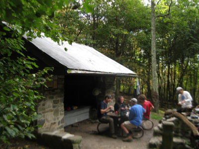 Shelter hut