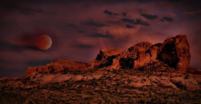 Blood Moon Over Arches N. P.jpg