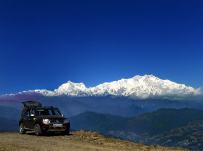 Driving to Singalila NP enroute Sandakphu and Sikkim