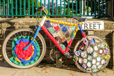 'Yarn-bombed' bike.jpg